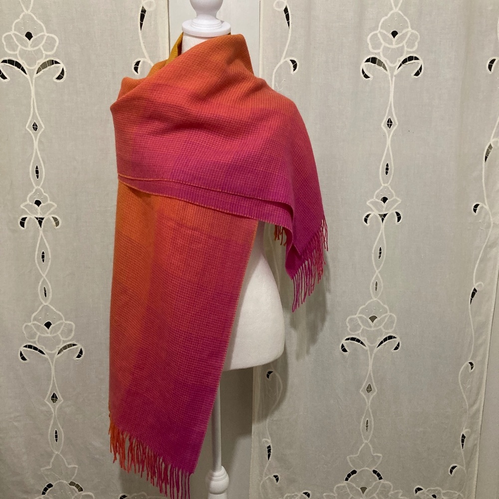 Amazing! Baby Alpaca Wrap, Made in Peru, Pink and Orange, Rare